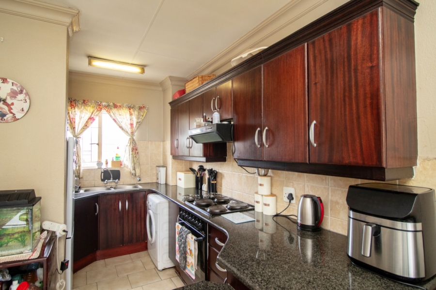 2 Bedroom Property for Sale in Eden Glen Gauteng