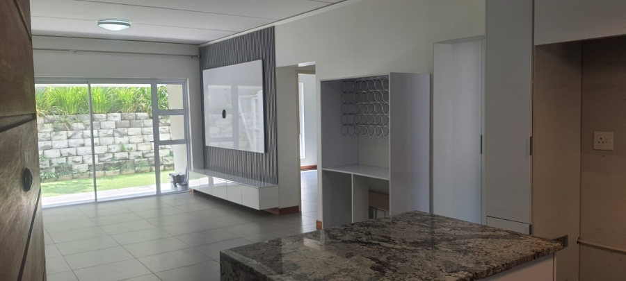 To Let 2 Bedroom Property for Rent in Bryanston Gauteng