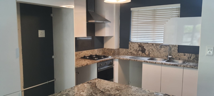 To Let 2 Bedroom Property for Rent in Bryanston Gauteng