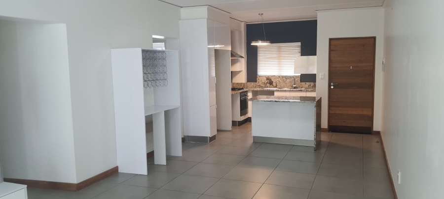 To Let 2 Bedroom Property for Rent in Bryanston Gauteng
