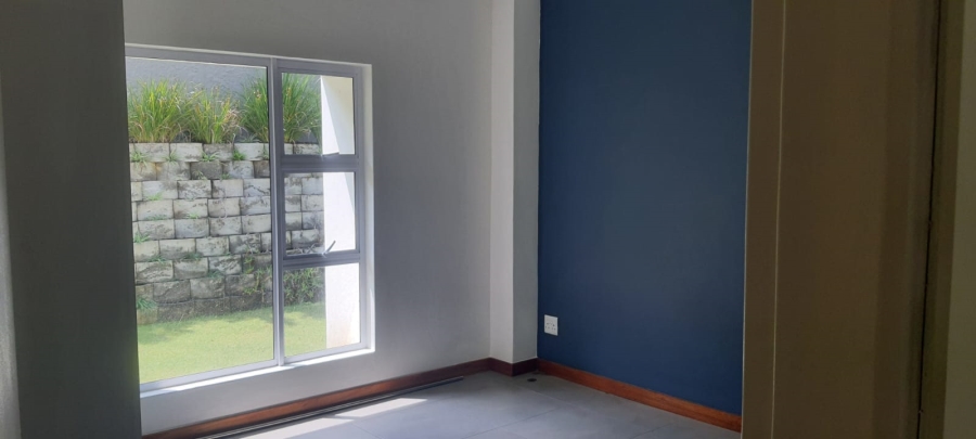 To Let 2 Bedroom Property for Rent in Bryanston Gauteng