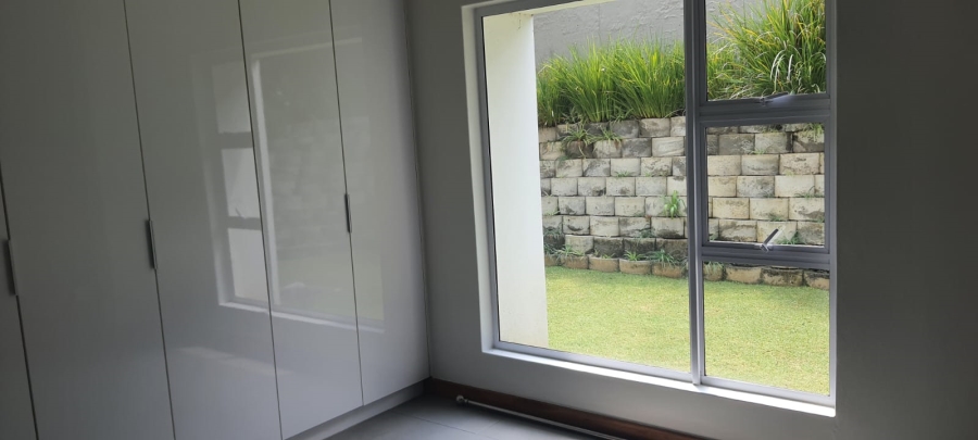 To Let 2 Bedroom Property for Rent in Bryanston Gauteng