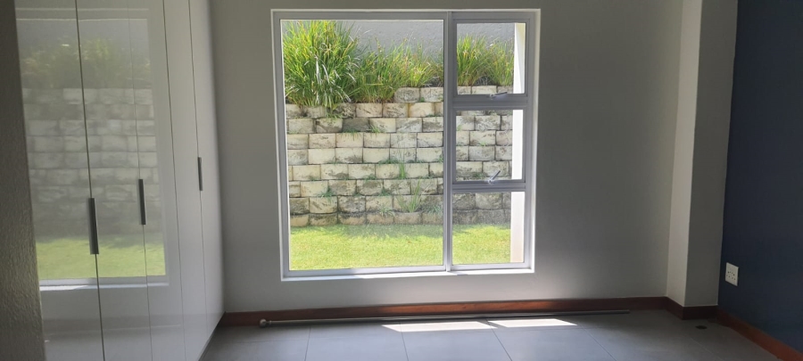 To Let 2 Bedroom Property for Rent in Bryanston Gauteng