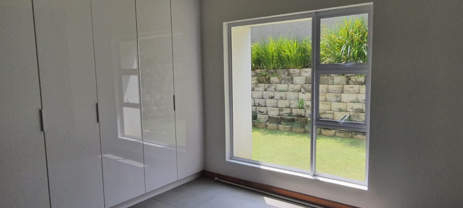 To Let 2 Bedroom Property for Rent in Bryanston Gauteng