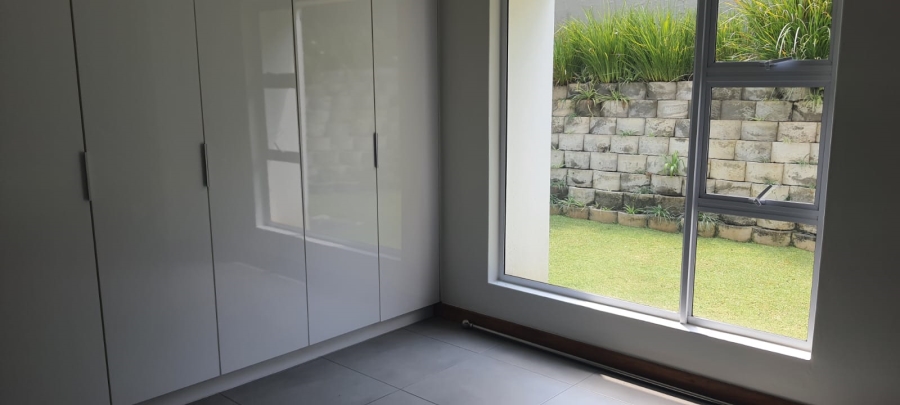 To Let 2 Bedroom Property for Rent in Bryanston Gauteng