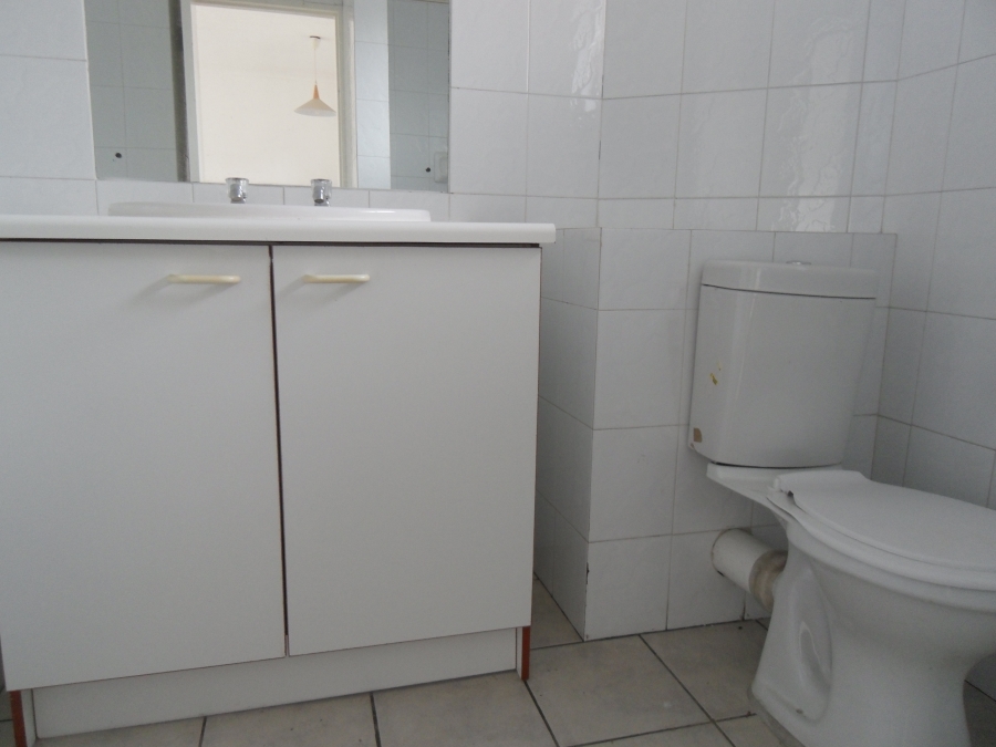 1 Bedroom Property for Sale in Rembrandt Park Gauteng