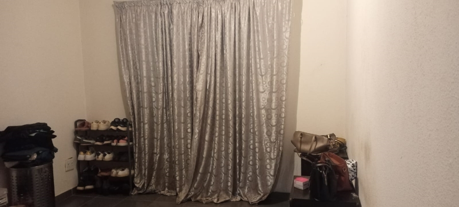 To Let 2 Bedroom Property for Rent in Protea Glen Gauteng