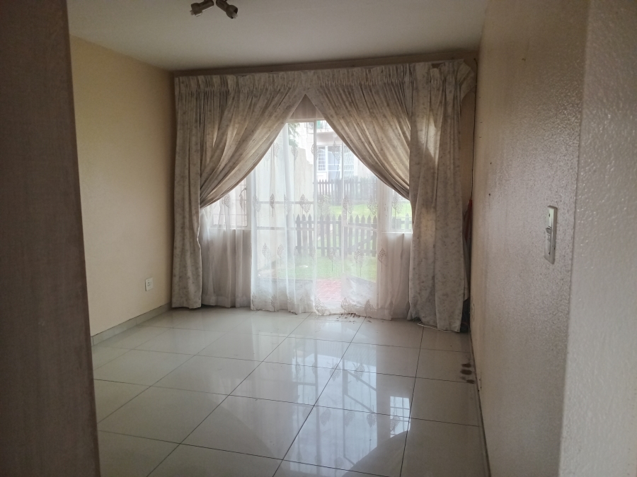 1 Bedroom Property for Sale in Rembrandt Park Gauteng