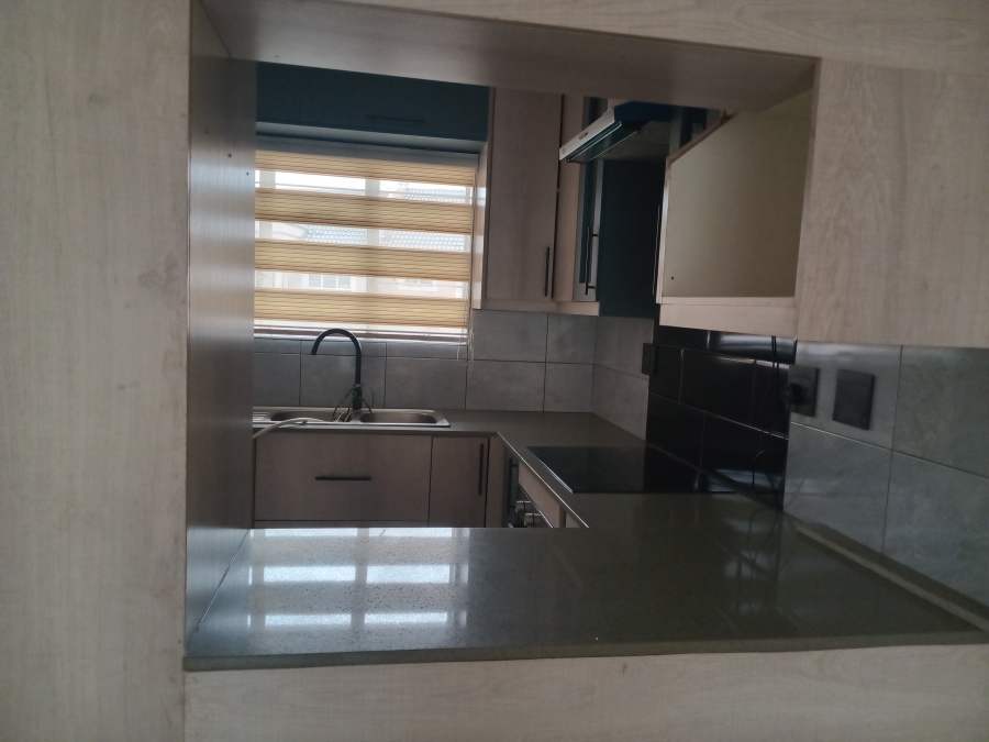 1 Bedroom Property for Sale in Rembrandt Park Gauteng