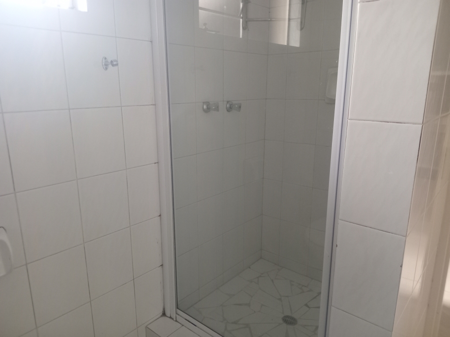 1 Bedroom Property for Sale in Rembrandt Park Gauteng