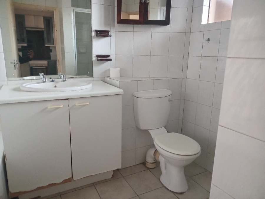 1 Bedroom Property for Sale in Rembrandt Park Gauteng