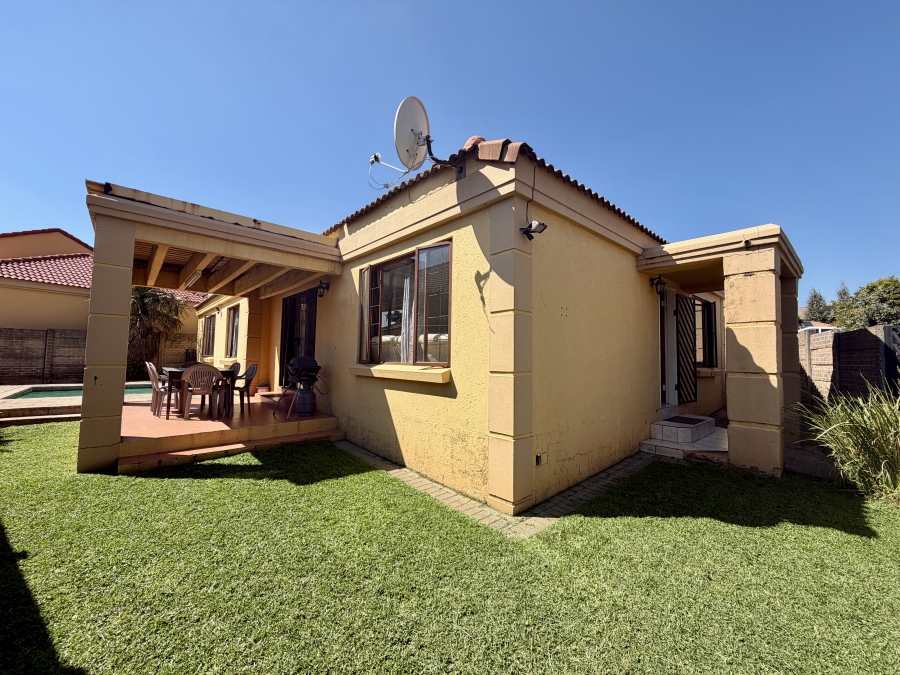 3 Bedroom Property for Sale in Barbeque Downs Gauteng