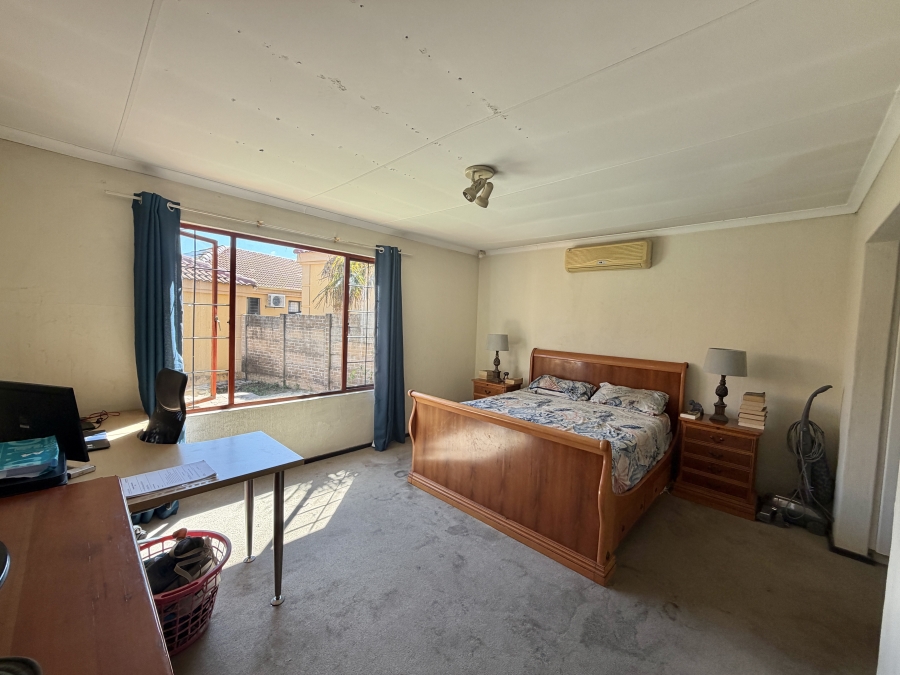 3 Bedroom Property for Sale in Barbeque Downs Gauteng