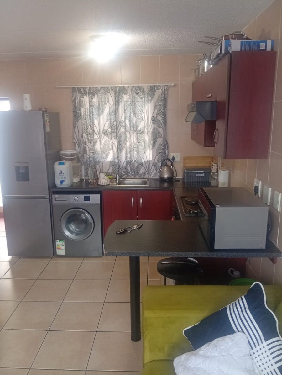 1 Bedroom Property for Sale in Ormonde View Gauteng