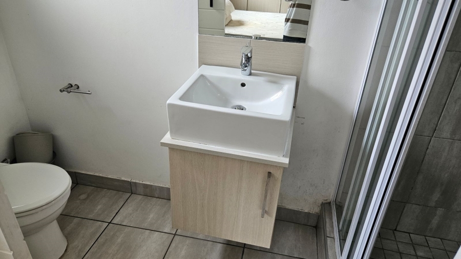 To Let 2 Bedroom Property for Rent in Rivonia Gauteng