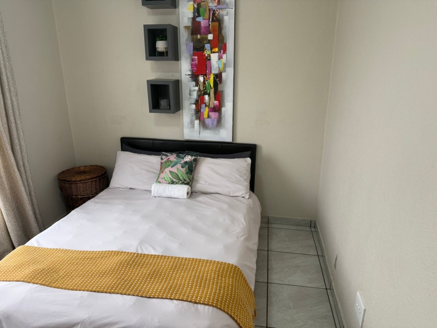 2 Bedroom Property for Sale in Florida Glen Gauteng