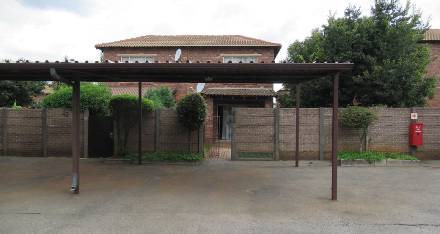 2 Bedroom Property for Sale in Florida Glen Gauteng