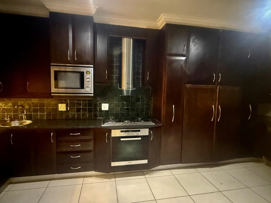 To Let 3 Bedroom Property for Rent in Morningside Gauteng