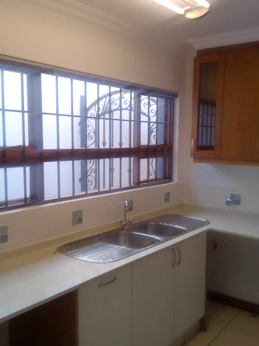 3 Bedroom Property for Sale in Sunset Acres Gauteng