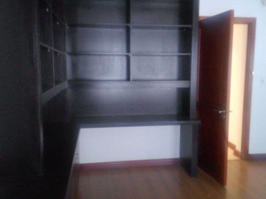 3 Bedroom Property for Sale in Sunset Acres Gauteng