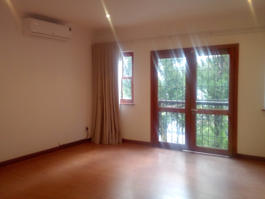 3 Bedroom Property for Sale in Sunset Acres Gauteng