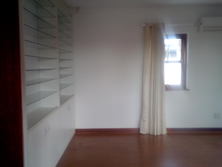 3 Bedroom Property for Sale in Sunset Acres Gauteng