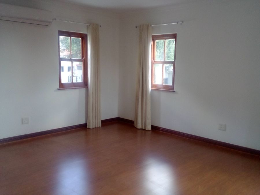 3 Bedroom Property for Sale in Sunset Acres Gauteng