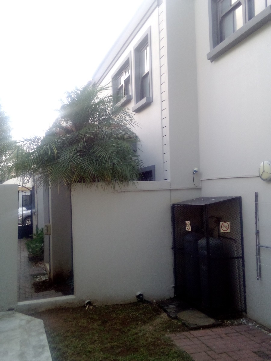 3 Bedroom Property for Sale in Sunset Acres Gauteng