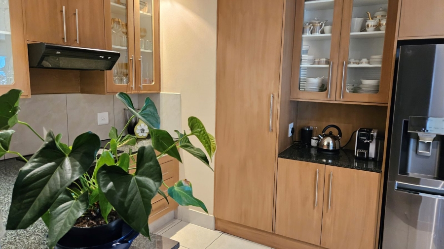 2 Bedroom Property for Sale in Sandton Central Gauteng