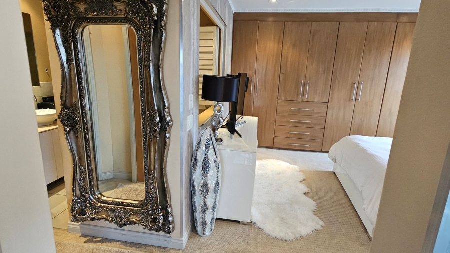 2 Bedroom Property for Sale in Sandton Central Gauteng