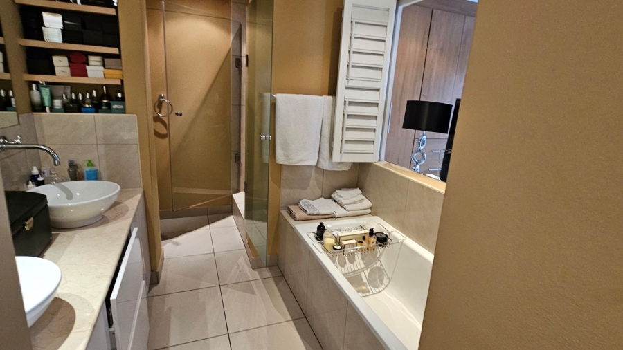 2 Bedroom Property for Sale in Sandton Central Gauteng