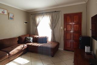 3 Bedroom Property for Sale in Rosslyn Gauteng