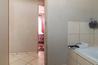 3 Bedroom Property for Sale in Rosslyn Gauteng