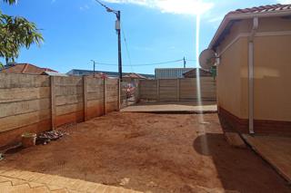 3 Bedroom Property for Sale in Rosslyn Gauteng