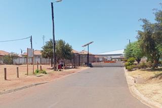 3 Bedroom Property for Sale in Rosslyn Gauteng