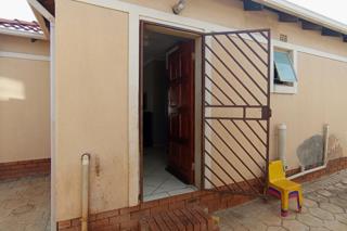 3 Bedroom Property for Sale in Rosslyn Gauteng