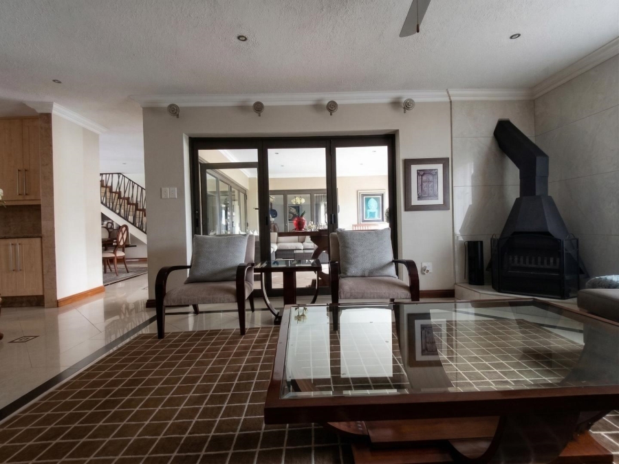 To Let 4 Bedroom Property for Rent in Bryanston Gauteng