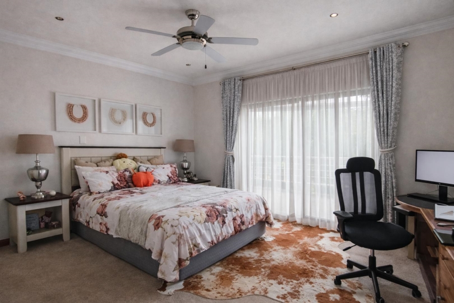 To Let 4 Bedroom Property for Rent in Bryanston Gauteng