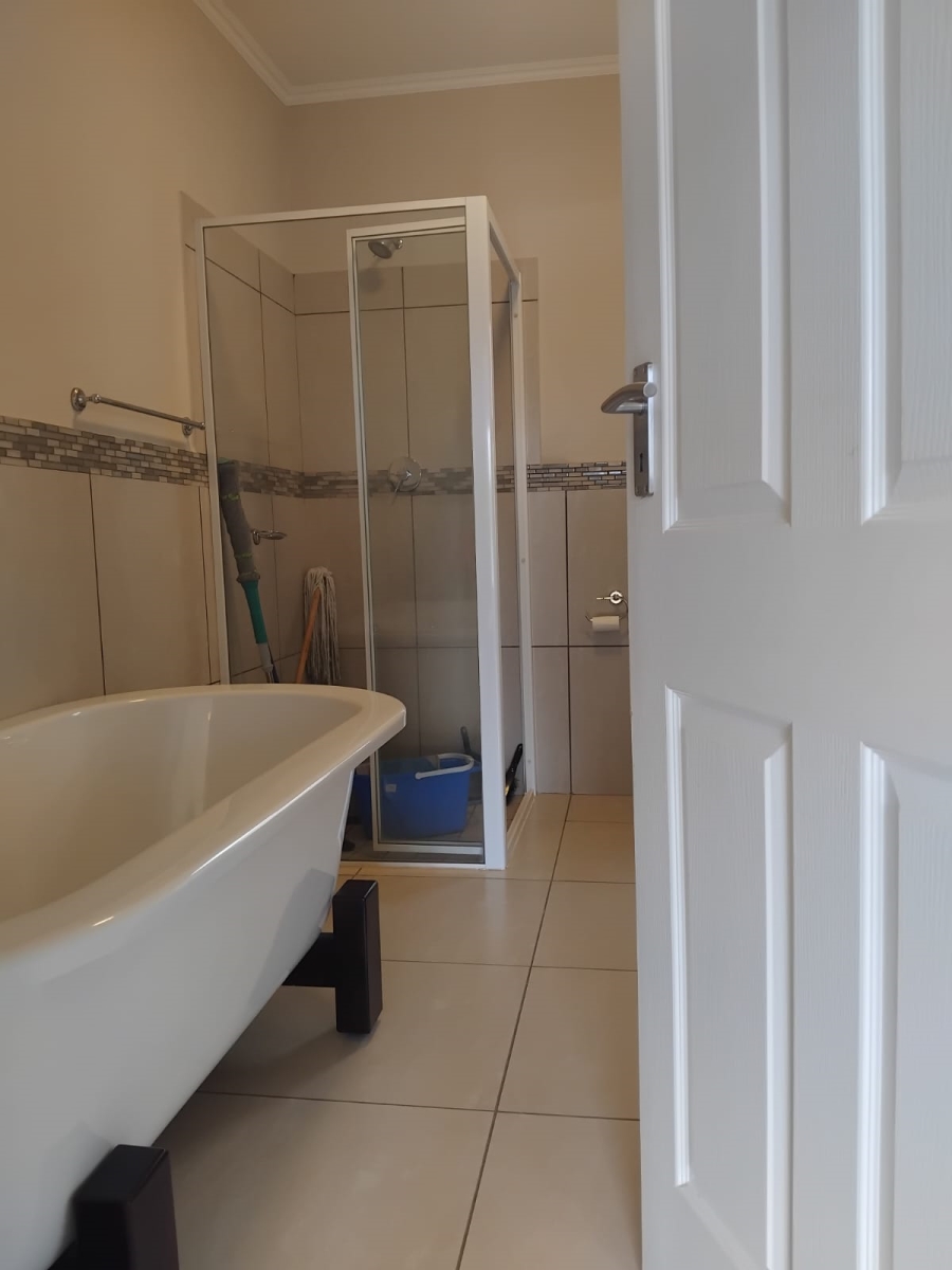 2 Bedroom Property for Sale in Northgate Gauteng