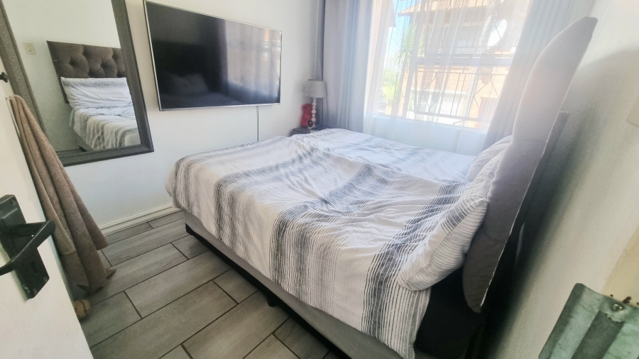 2 Bedroom Property for Sale in Vorna Valley Gauteng