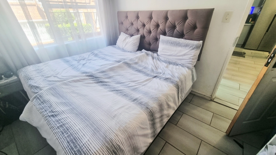 2 Bedroom Property for Sale in Vorna Valley Gauteng