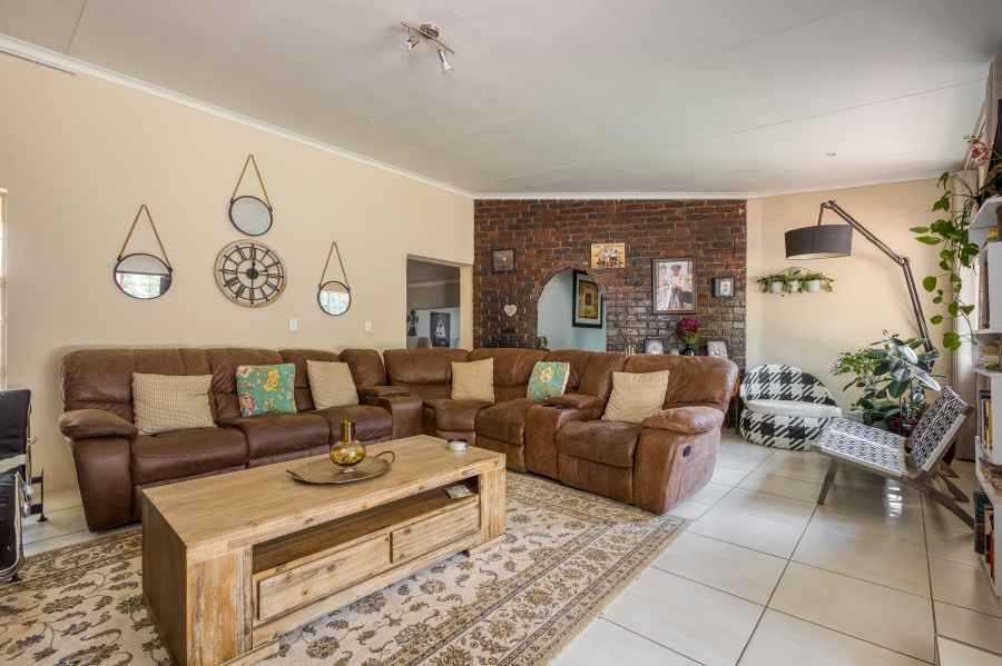 9 Bedroom Property for Sale in Chartwell Gauteng