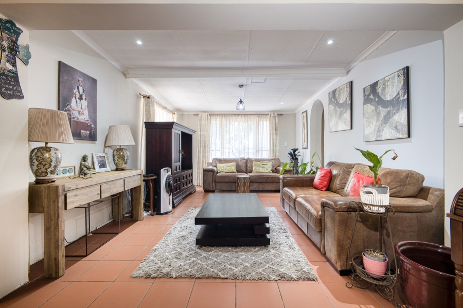 9 Bedroom Property for Sale in Chartwell Gauteng