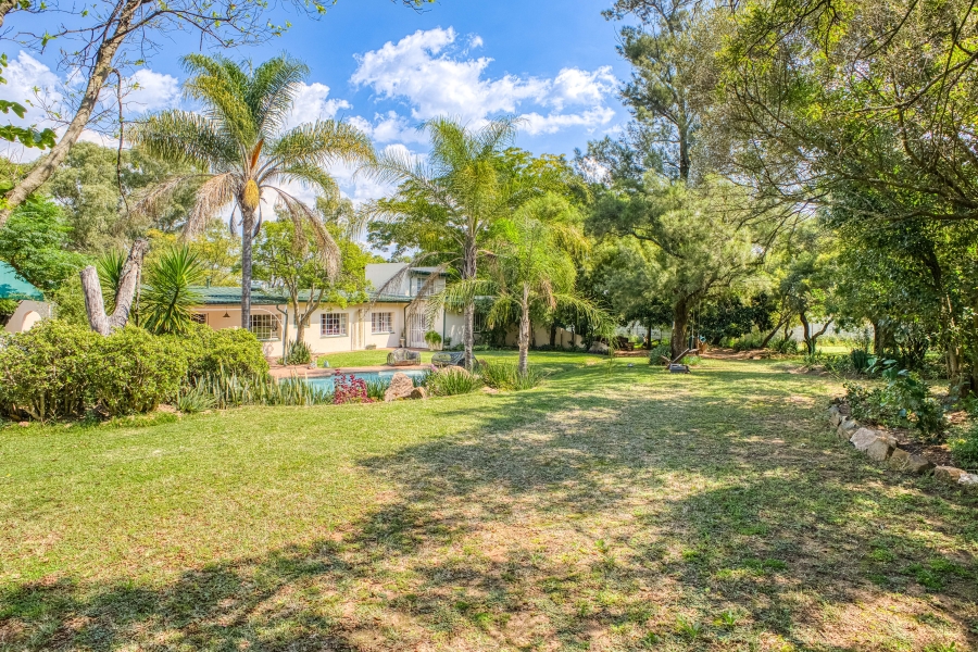9 Bedroom Property for Sale in Chartwell Gauteng