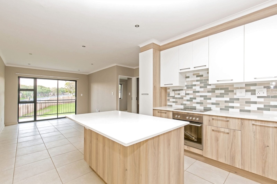 2 Bedroom Property for Sale in Die Hoewes Gauteng