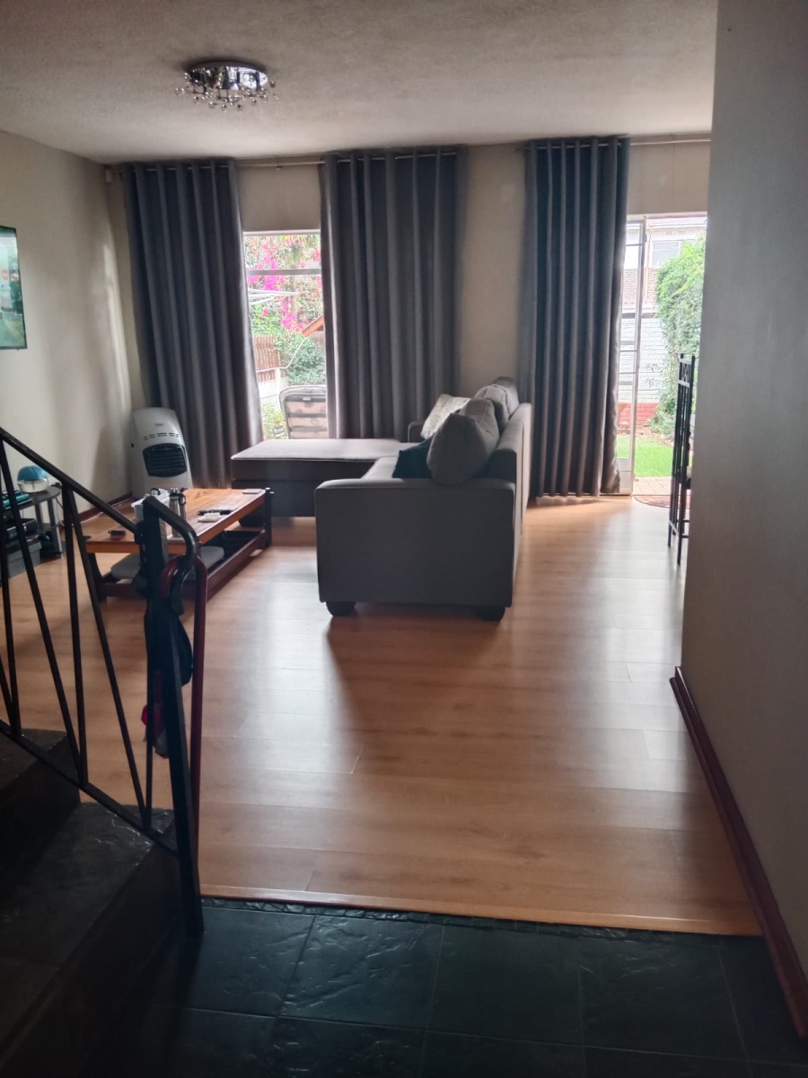 2 Bedroom Property for Sale in Lyndhurst Gauteng