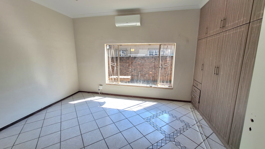 4 Bedroom Property for Sale in Wonderboom South Gauteng