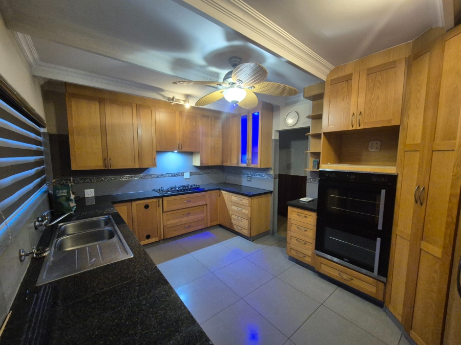 4 Bedroom Property for Sale in Wonderboom South Gauteng