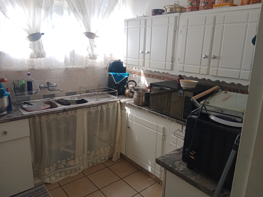 2 Bedroom Property for Sale in Vanderbijlpark CW 3 Gauteng