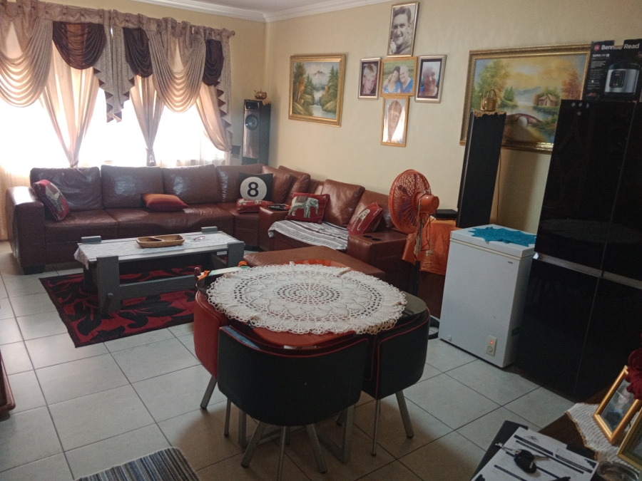 2 Bedroom Property for Sale in Vanderbijlpark CW 3 Gauteng